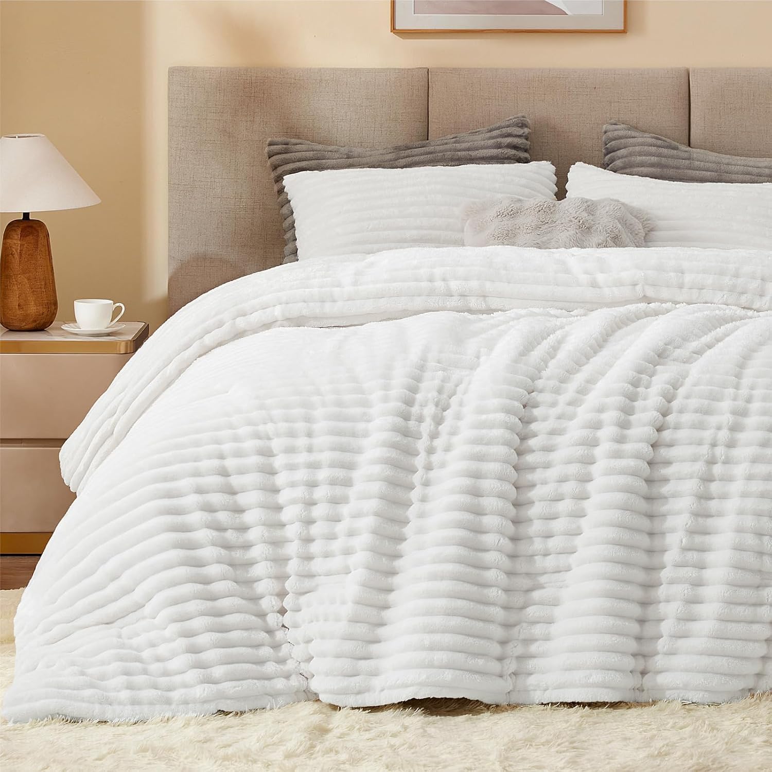 BEDELITE Fleece Queen Comforter Set -Super Soft & Warm Fluffy Cream White Bedding, Luxury Fuzzy Heavy Bed Set for Winter with 2 Pillow Cases