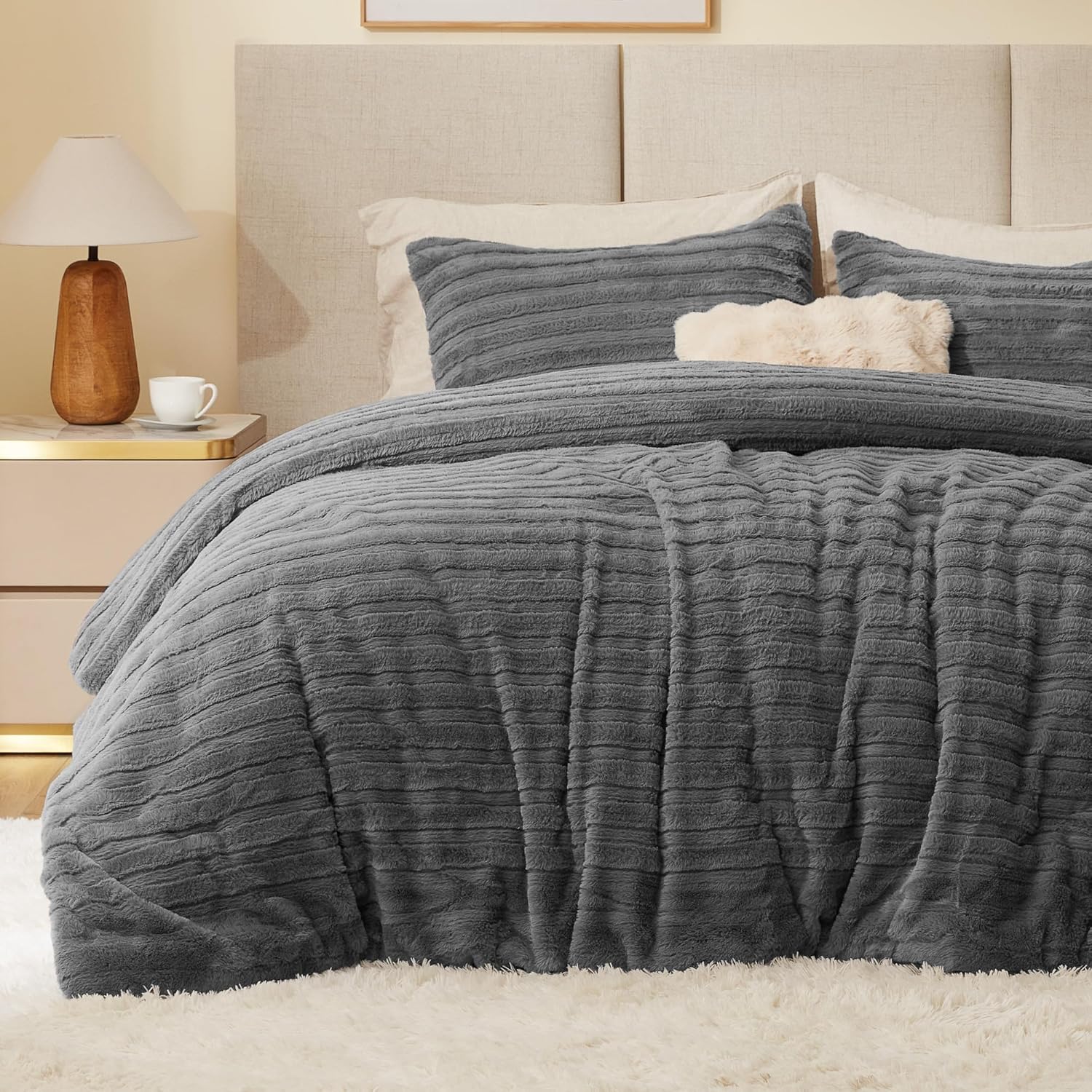 BEDELITE Fleece Queen Comforter Set -Super Soft & Warm Fluffy Cream White Bedding, Luxury Fuzzy Heavy Bed Set for Winter with 2 Pillow Cases