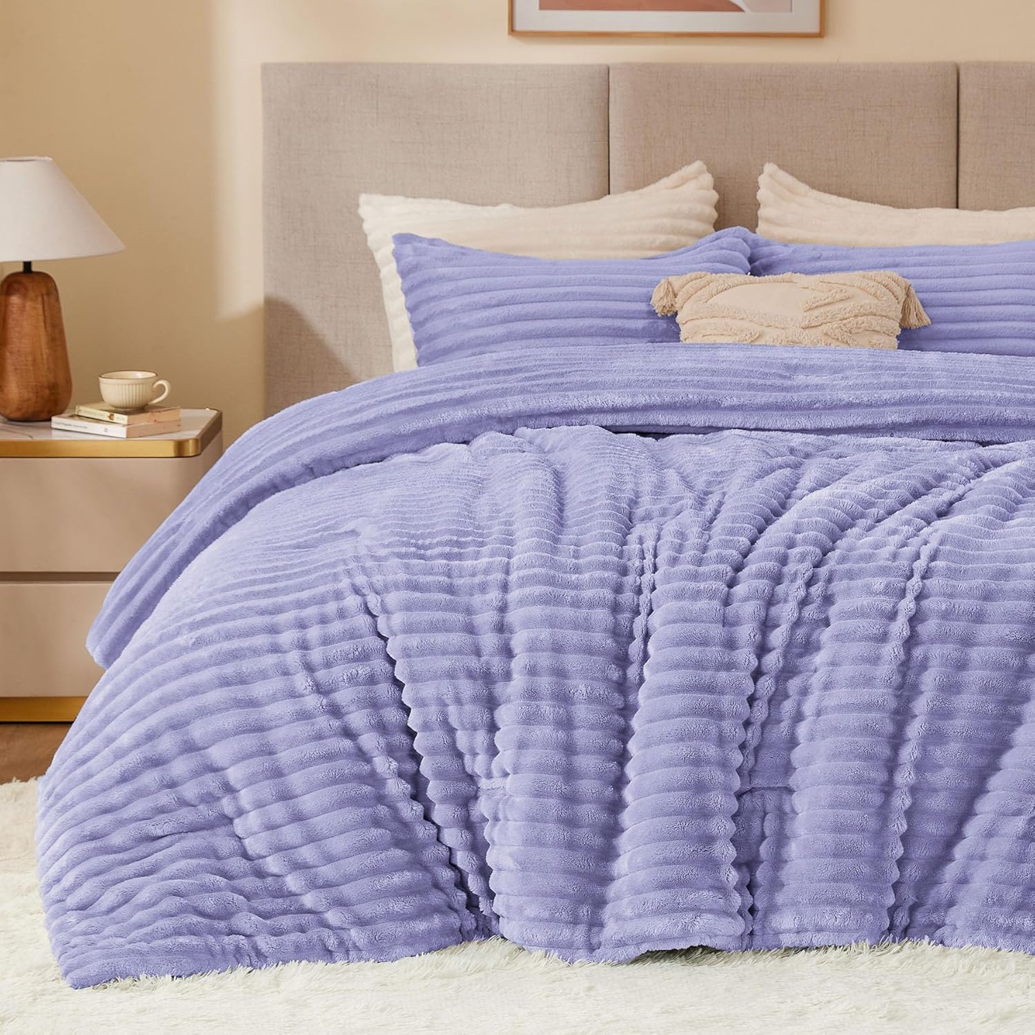 BEDELITE Fleece Queen Comforter Set -Super Soft & Warm Fluffy Cream White Bedding, Luxury Fuzzy Heavy Bed Set for Winter with 2 Pillow Cases