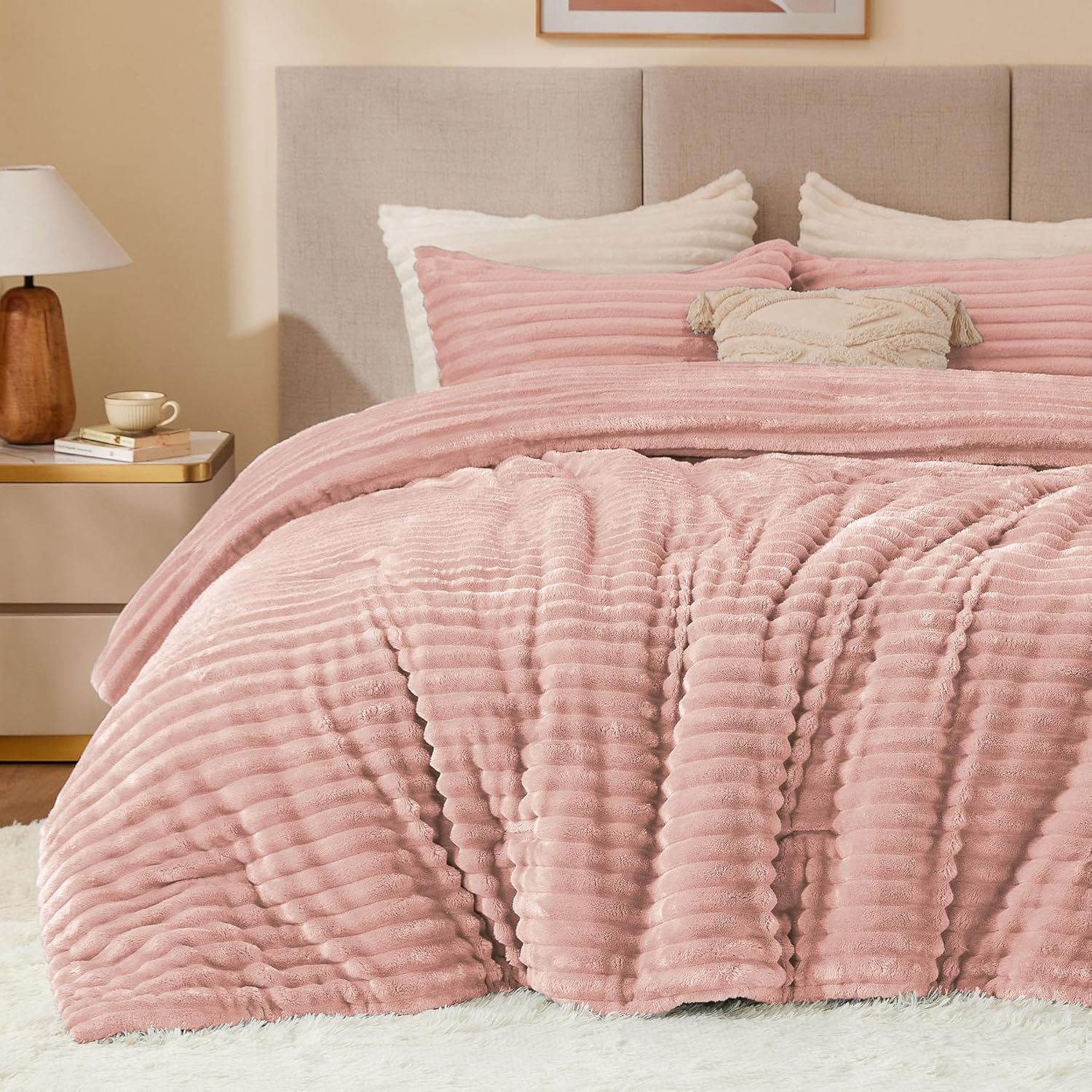BEDELITE Fleece Queen Comforter Set -Super Soft & Warm Fluffy Cream White Bedding, Luxury Fuzzy Heavy Bed Set for Winter with 2 Pillow Cases