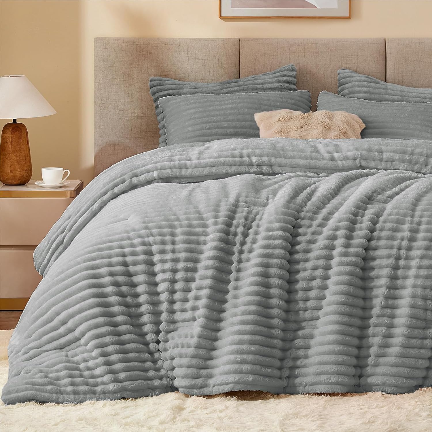 BEDELITE Fleece Queen Comforter Set -Super Soft & Warm Fluffy Cream White Bedding, Luxury Fuzzy Heavy Bed Set for Winter with 2 Pillow Cases