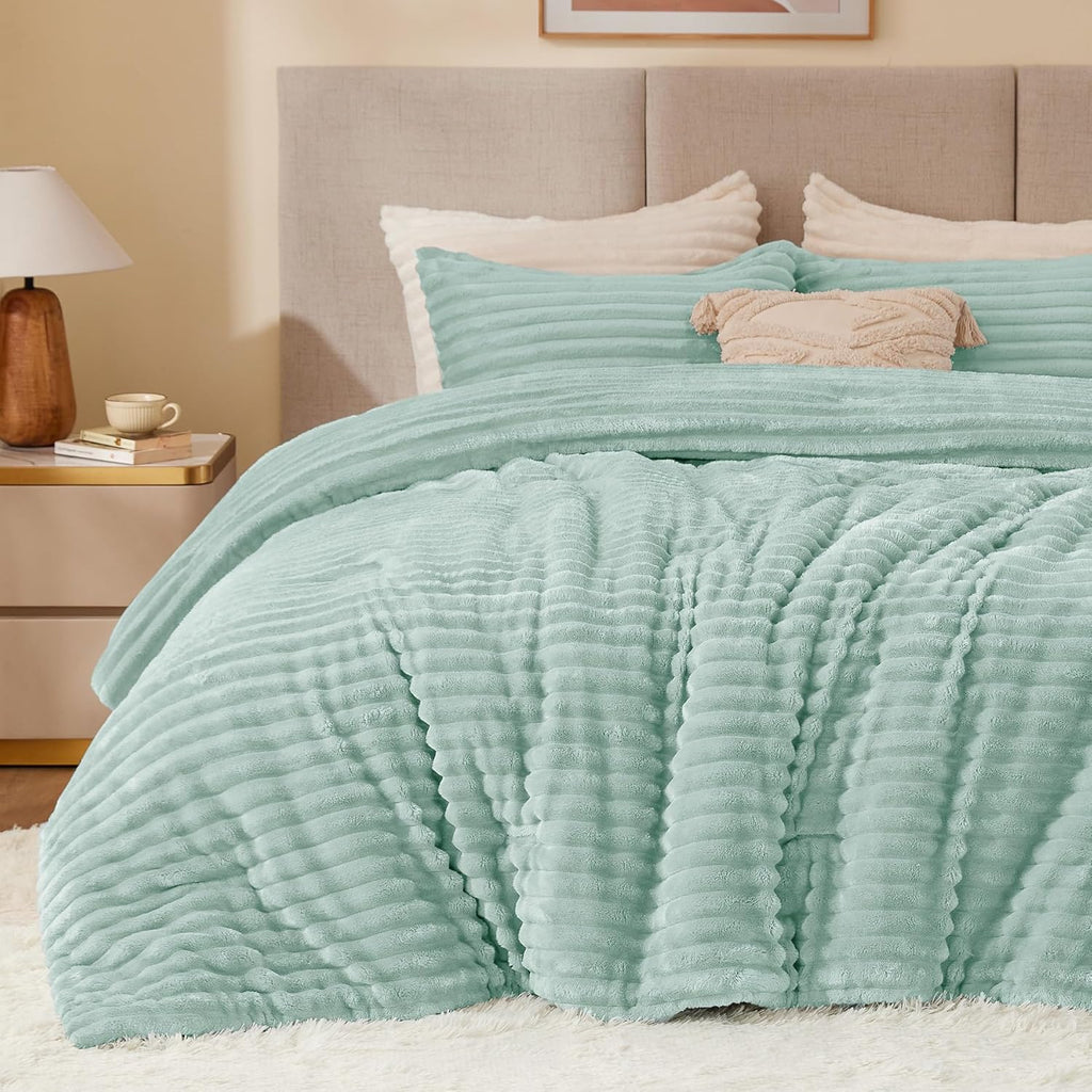 BEDELITE Fleece Queen Comforter Set -Super Soft & Warm Fluffy Cream White Bedding, Luxury Fuzzy Heavy Bed Set for Winter with 2 Pillow Cases